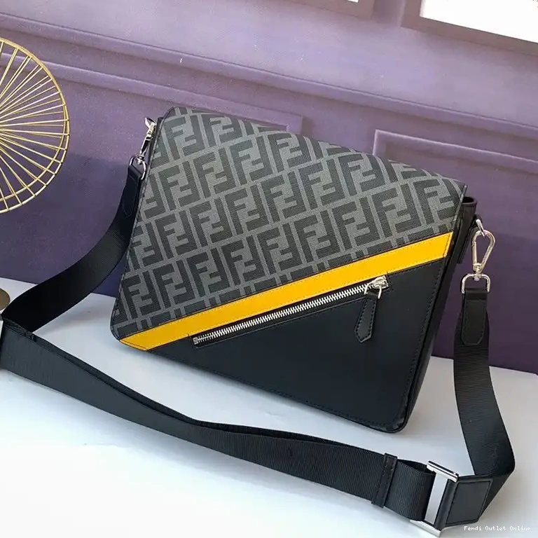 In Black FF Messenger Fendi Bag Motif Fabric Large 0701